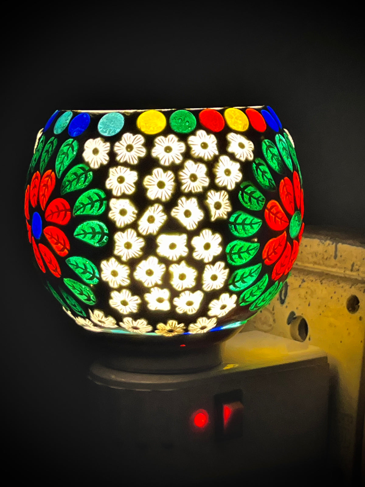 Mosaic Glass Table Lamp – Handcrafted